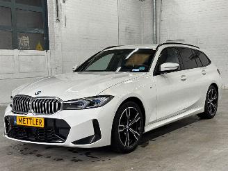 Damaged car BMW 3-serie 320i 2.0 TwinPower Turbo 16V Combi/o  Benzine 1.998cc 135kW (184pk) RWD 2024/12
