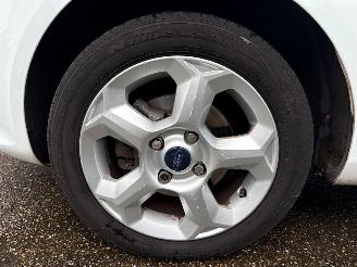 Ford Fiesta 1.4 16V Hatchback  Benzine 1.388cc 71kW (97pk) FWD picture 21