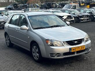 Kia Cerato 1.6 16V Hatchback  Benzine 1.599cc 77kW (105pk) FWD picture 7