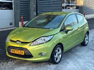 krockskadad bil auto Ford Fiesta 1.25 16V Hatchback  Benzine 1.242cc 60kW (82pk) FWD 2008/9
