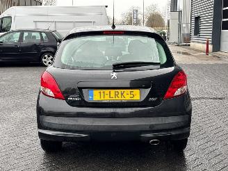 Peugeot 207 1.6 16V VTRi Hatchback  Benzine 1.598cc 88kW (120pk) FWD picture 4