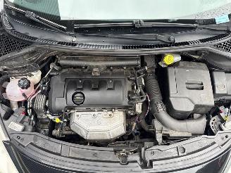 Peugeot 207 1.6 16V VTRi Hatchback  Benzine 1.598cc 88kW (120pk) FWD picture 21