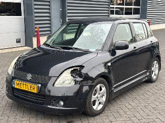 skadebil auto Suzuki Swift 1.3 VVT 16V Hatchback  Benzine 1.328cc 68kW (92pk) FWD 2007/2