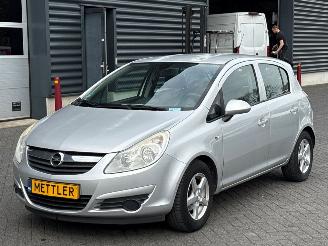 škoda osobní automobily Opel Corsa 1.2 16V Hatchback  Benzine 1.229cc 59kW (80pk) FWD 2009/7
