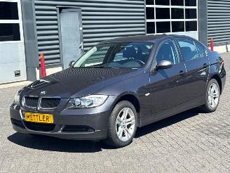 Auto incidentate BMW 3-serie 316i 16V Sedan 4Dr Benzine 1.597cc 90kW (122pk) RWD 2008/7