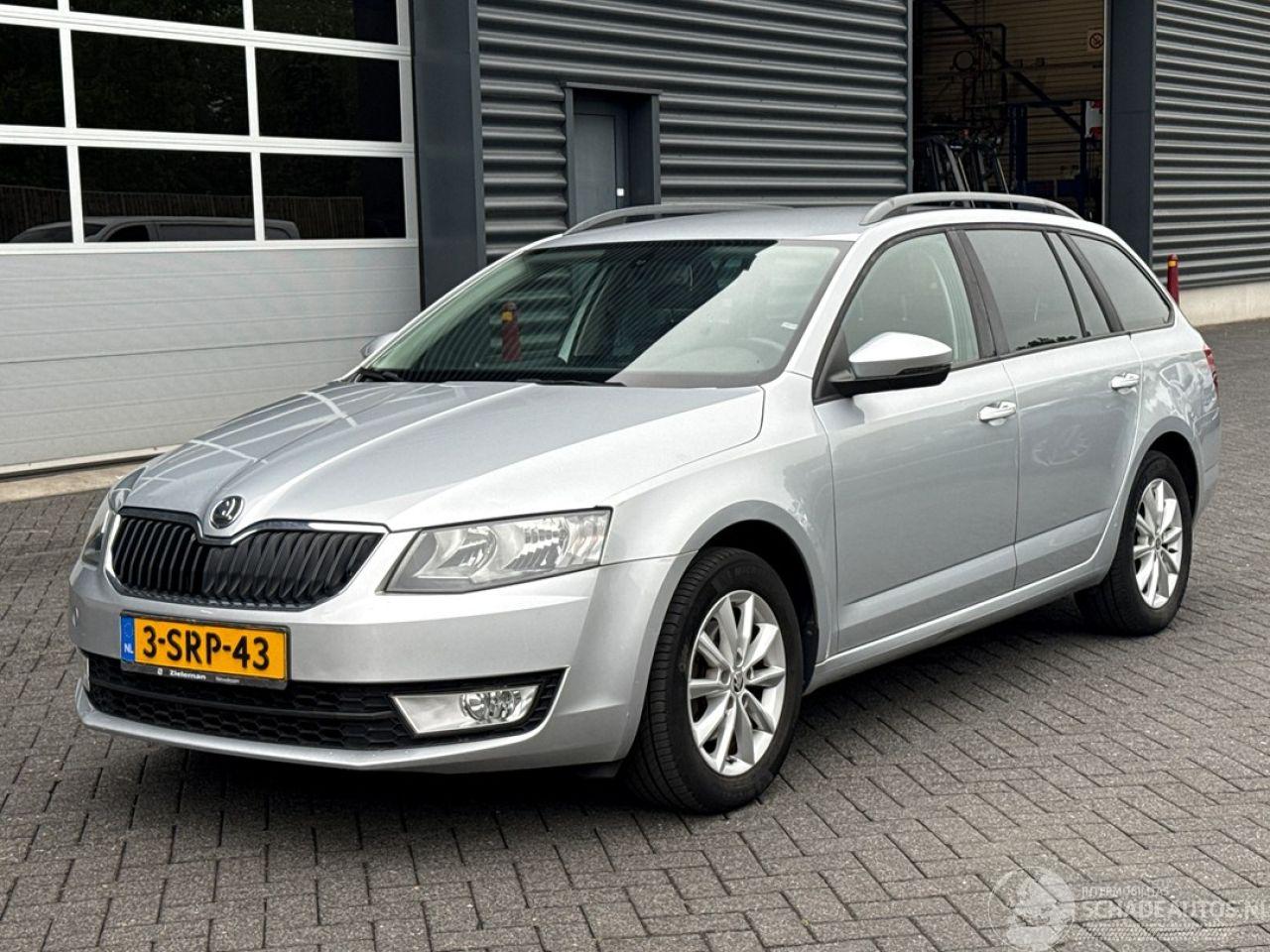 Skoda Octavia 1.6 TDI GreenTec 16V Combi/o 4Dr Diesel 1.598cc 77kW (105pk) FWD