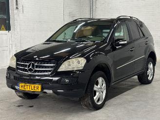 Damaged car Mercedes ML 3.0 ML-280 CDI 4-Matic V6 24V SUV 2006/4