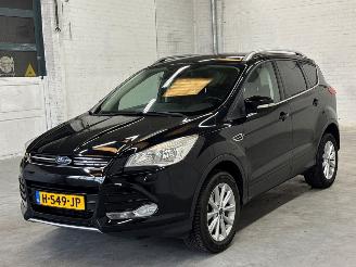 Vaurioauto  passenger cars Ford Kuga 1.5 Titanium EcoBoost 16V 150 SUV  Benzine 1.499cc 110kW (150pk) FWD 2014-09/2019-06  M8MA 2015/11