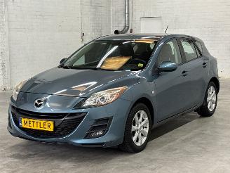 Schadeauto Mazda 3 1.6i MZR 16V Hatchback  Benzine 1.598cc 77kW (105pk) FWD 2011/7