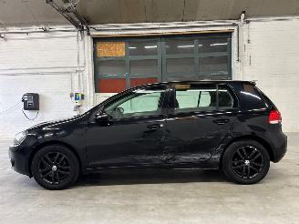 Volkswagen Golf 1.2 TSI BlueMotion Hatchback  Benzine 1.197cc 77kW (105pk) FWD picture 2