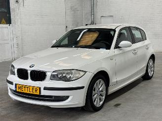 uszkodzony samochody osobowe BMW 1-serie 116i 1.6 16V Hatchback 4Dr Benzine 1.597cc 90kW (122pk) RWD 2008/12