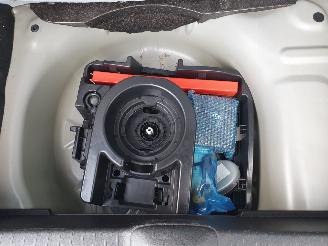 Peugeot 208 1.2 PureTech Blue Lion picture 22