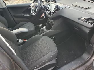 Peugeot 208 1.2 PureTech Blue Lion picture 17