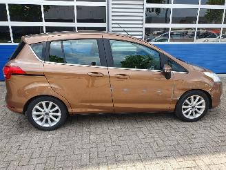 Ford B-Max 1.0 EcoBoost Titanium picture 6