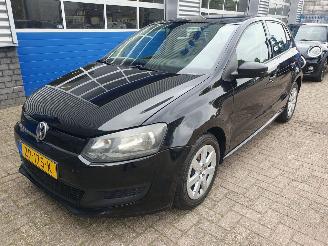 damaged passenger cars Volkswagen Polo 1.4 16v Comfortline 2010/2