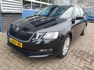 Coche accidentado Skoda Octavia 1.0 TSI Greentech Business Edition 2020/8