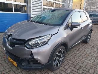 Unfallwagen Renault Captur 1.2 TCe Dynamique AUTOMAAT 2016/11