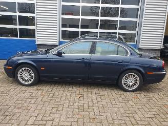 Jaguar S-type 2.7D V6 Executive Automaat picture 2
