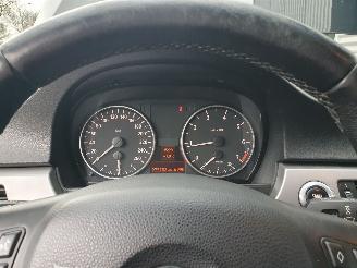 BMW 3-serie Touring 320i picture 17