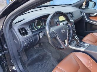 Volvo V-60 2.4 D6 AWD Plug-In Hybrid Summum picture 15