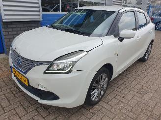 Voiture accidenté Suzuki Baleno 1.2 Exclusive 2016/7