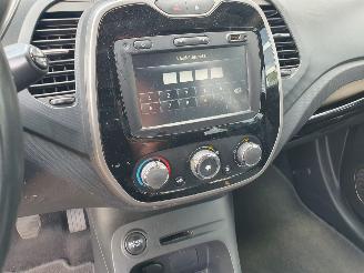 Renault Captur 1.5 dCi Expression picture 20