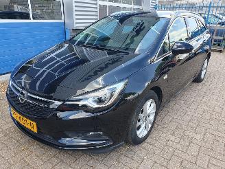 škoda osobní automobily Opel Astra SPORTS TOURER+ 1.6 CDTI Innovation 2017/9