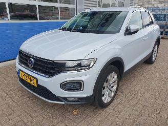 krockskadad bil auto Volkswagen T-Roc 1.5 TSI Sport Automaat 2020/8