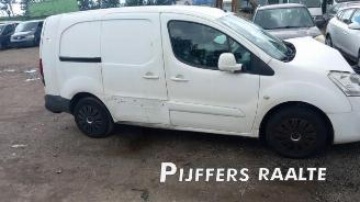 Vrakbiler auto Peugeot Partner Partner (GC/GF/GG/GJ/GK), Van, 2008 / 2018 1.6 BlueHDi 100 2016/7
