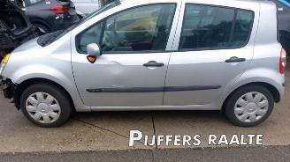 Renault Modus Modus/Grand Modus (JP), MPV, 2004 / 2012 1.4 16V picture 1