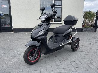 bruktbiler bromfiets IVA  T3 SCOOTMOBIEL DRIEWIELER 2023/4
