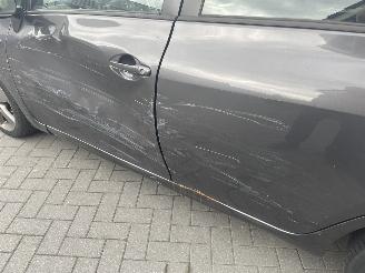 Toyota Auris Toyota Auris 1.8 Full Hybrid Dynamic Business N.A.P NL AUTO DEALER ONDERHOUDEN AUTO picture 18