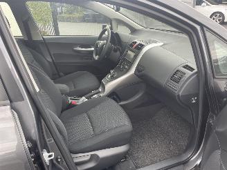 Toyota Auris Toyota Auris 1.8 Full Hybrid Dynamic Business N.A.P NL AUTO DEALER ONDERHOUDEN AUTO picture 6