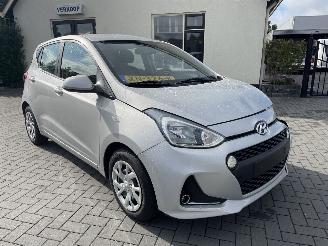 uszkodzony samochody osobowe Hyundai I-10 1.0i Comfort N.A.P NL PRACHTIG!!! 2019/2