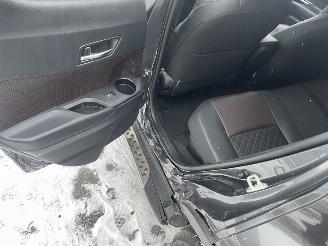 Toyota C-HR 1.8 Hybrid Bi-Tone dealer onderhouden auto prachtig!!! picture 18