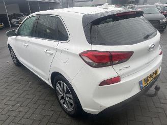 Hyundai I-30 1.0 T-GDI First Edition N.A.P NL AUTO PRACHTIG!!! picture 3