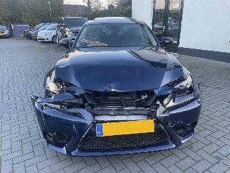 Lexus IS 300h Edition picture 8