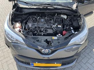 Toyota C-HR 1.8 Hybrid Dynamic N.A.P NL AUTO PRACHTIG!!! picture 17