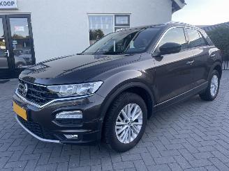 Coche accidentado Volkswagen T-Roc 1.5 TSI Style AUTOMAAT N.A.P NL AUTO PRACHTIG!!! 2018/8