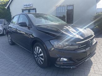 Voiture accidenté Volkswagen Polo 1.0 MPI Comfortline N.A.P NL AUTO 2020/1