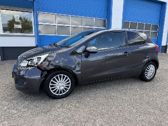 skadebil auto Kia Rio 1.2 CVVT  SUPER PACK 2012/5