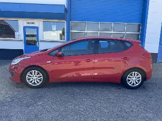 Kia Ceed 1.0 T-GDI  NAVIGATOR picture 9