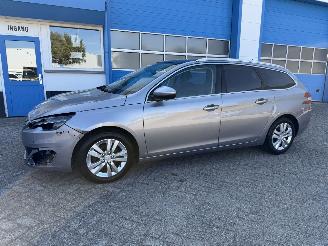 Auto incidentate Peugeot 308 1.2 E-THP  ALLURE 2014/9