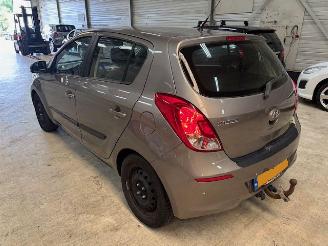 uszkodzony samochody osobowe Hyundai I-20 1.2i Vision 5-drs Airco 2012/6