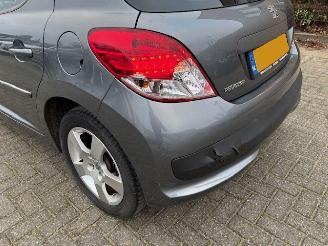 Peugeot 207 1.6 VTI Premiere picture 5