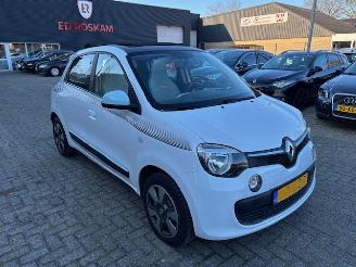 krockskadad bil auto Renault Twingo 0.9 Sce Collection Cabrio  NAP 2016/3