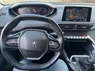 Peugeot 5008 1.2 Puretech Premium picture 18