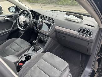 Volkswagen Tiguan 1.5 TSI  Allspace Pano Comfort picture 11