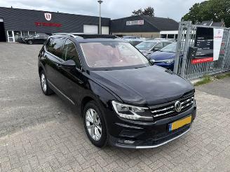 damaged passenger cars Volkswagen Tiguan 1.5 TSI Allspace Pano Nap 2019/3