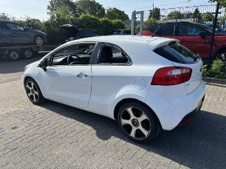 Kia Rio 1.2 Comfort airco NAP picture 4